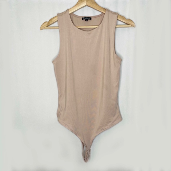 Nude Sleeveless Bodysuit - Picture 1 of 6